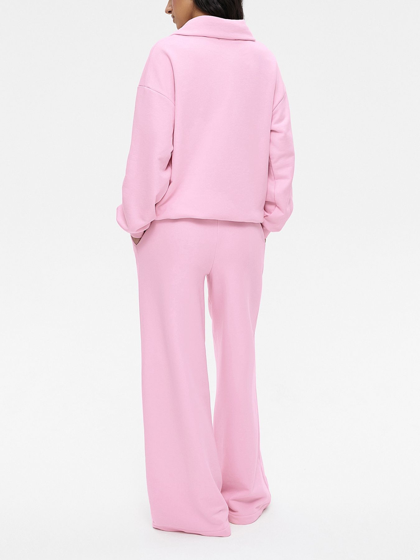 b15d779a-627f-4177-8118-85fc5c541cad-Max